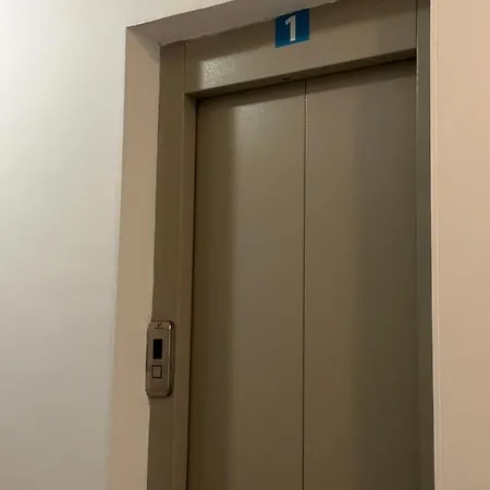 Greta شقة