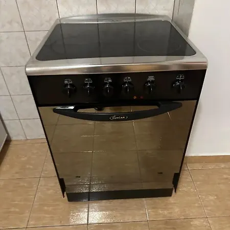 شقة Greta